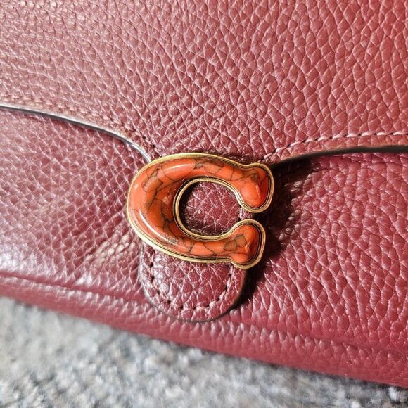 Coach Long Tabby Envelope Wallet with Marbled Acrylic "C" Clasp - Picture 3 of 5